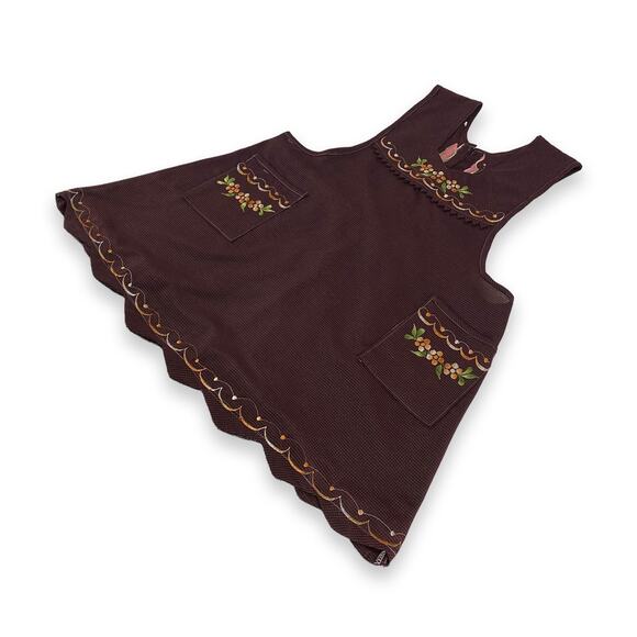 Burgundy Mexican Embroidered Apron – Essential Cotton Blend Kitchen Apron - Picture 7 of 9